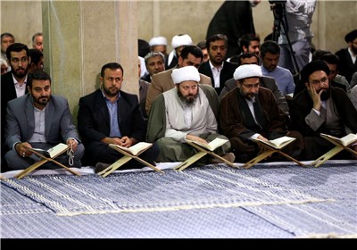 Supreme Leader Hosts Iranian Reciters of Holy Qur'an in Tehran