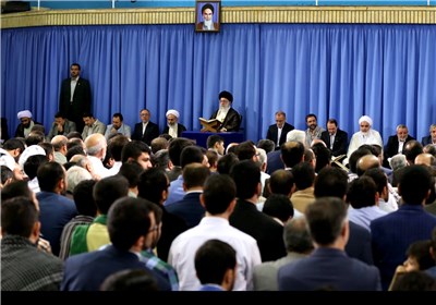 Supreme Leader Hosts Iranian Reciters of Holy Qur'an in Tehran