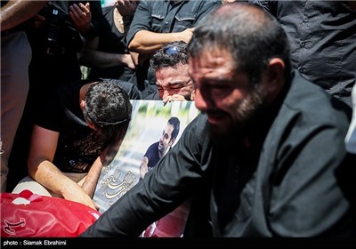 Iran Holds Funeral for Journalist Killed in Germanwings Plane Crash