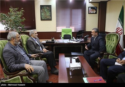 حضور اسکندری وزیر سابق جهاد کشاورزی در خبرگزاری تسنیم