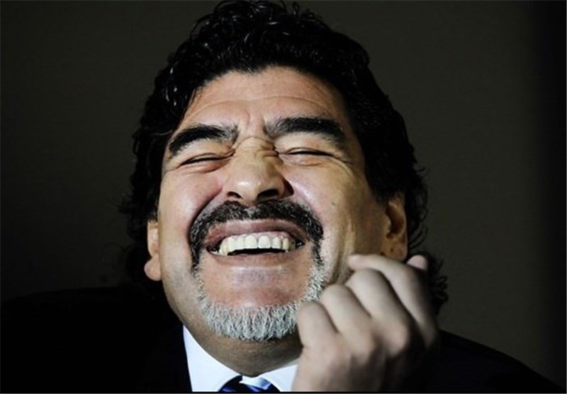 مارادونا برای انتخابات ریاست فیفا کاندیدا می‌شود