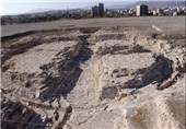 کشف آثار معماری و سکه از دوره ساسانی در تپه اشرف