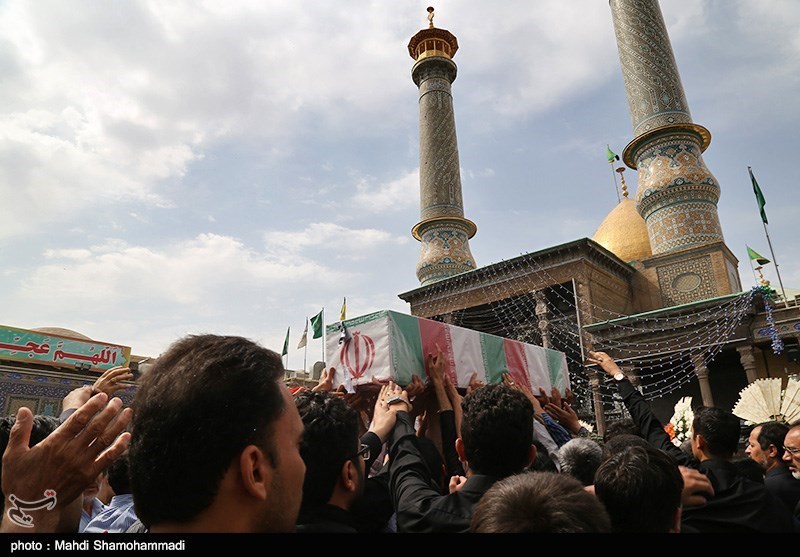پیکر شهید مدافع حرم در قم تشییع شد