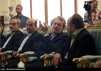 علی لاریجانی رئیس مجلس شورای اسلامی در مراسم تودیع و معارفه رئیس کتابخانه مجلس