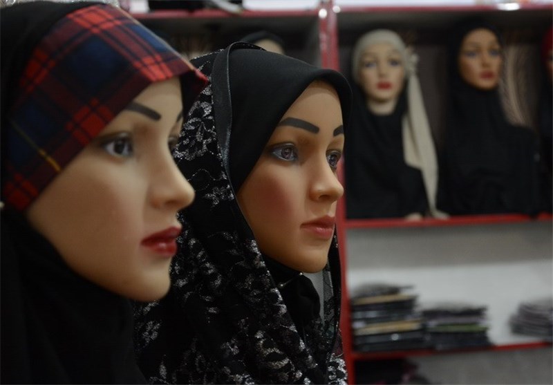 نمایشگاه آثار تجسمی حجاب و عفاف در ایلام دایر شد