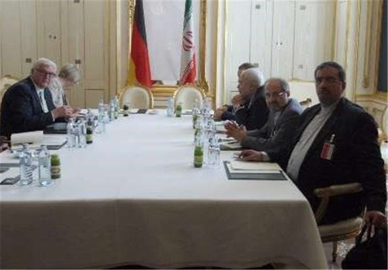 ظریف با وزیر خارجه آلمان دیدار کرد