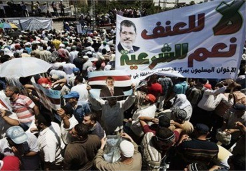 شعار تظاهرات اخوانی‌ها در سالروز عزل مرسی:&quot;السیسی برو&quot;