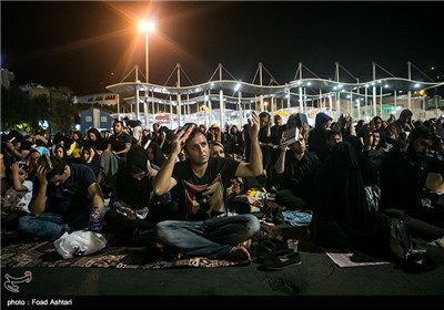 Laylat al-Qadr in Tehran’s Imamzadeh Saleh 