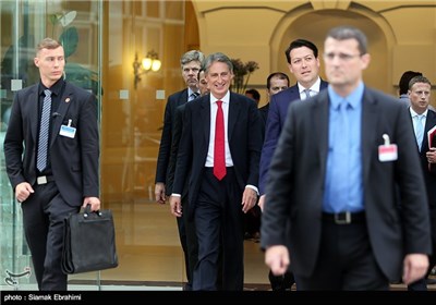 Photos: Group 5+1 FMs Leave Palais Coburg after N. Talks with Iran