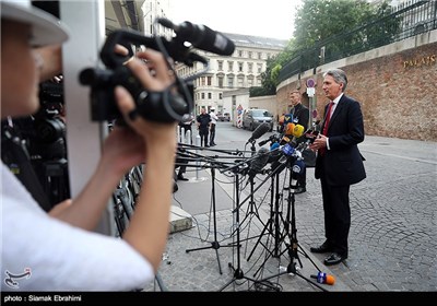 Photos: Group 5+1 FMs Leave Palais Coburg after N. Talks with Iran 