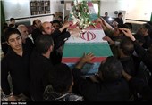 پیکر شهید مدافع حرم در نیشابور تشییع شد