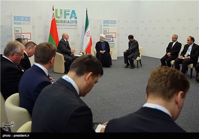 لقاء حجة الاسلام روحانی مع رئیس جمهوریة روسیا البیضاء الکساندر لوکاشنکو 