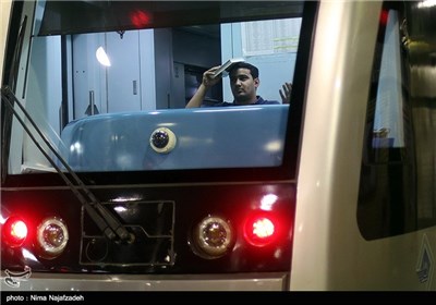 مراسم احیای شب قدر در متروی مشهد