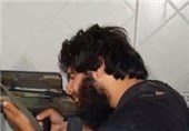 فیلم/ دستگیری قناص داعشی حین استراحت