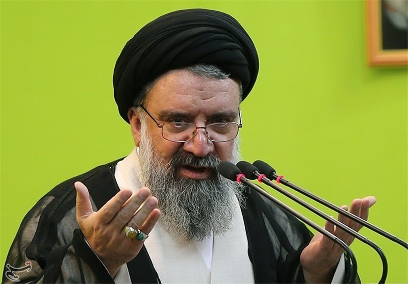 تذکر امام جمعه تهران به وزیرخارجه فرانسه؛ &quot;حق فضولی در امور ایران را نمی‌دهیم&quot;