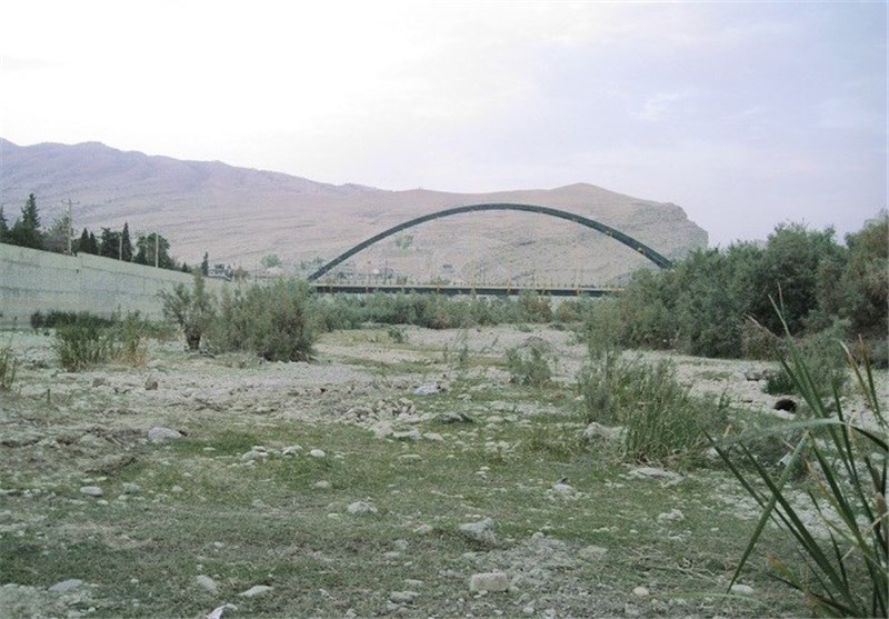 تصاویر خشک شدن «کَشکان»، بزرگ‌ترین رودخانه استان لرستان