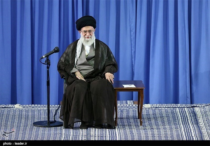 No Halt to Fight against Arrogance: Ayatollah Khamenei