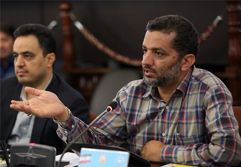 عضو سابق شورای شهر مشهد: پیامک به نمایندگان مجلس خلاف نیست/ هیچ تهدید و توهینی در پیامک‌‌ها نداشتیم