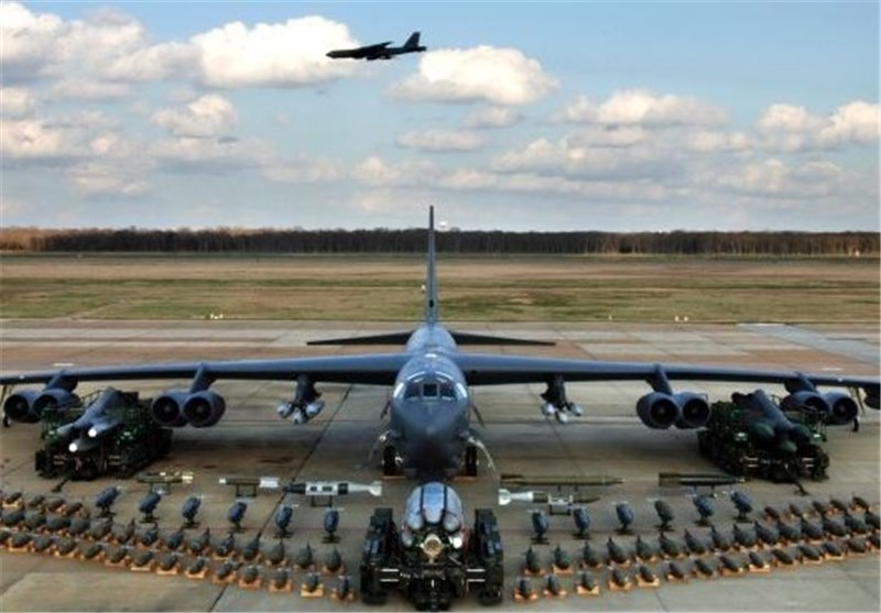 بمب‌افکن «B-52» در افغانستان رکورد پرتاب بیشترین بمب از یک هواپیما را شکست