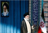 فیلم/ بیانات امام خامنه‌ای درباره مذاکرات هسته‌ای در خطبه‌های نماز عید فطر