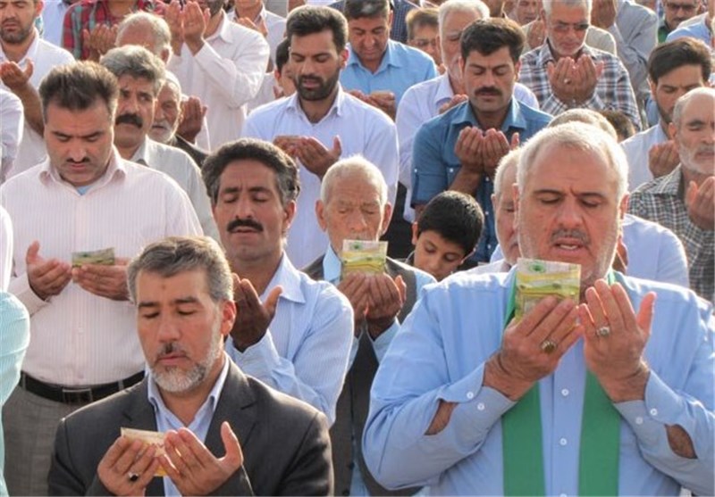 قزوین| نماز عید فطر قدرت سیاسی اسلام را به نمایش می‌گذارد