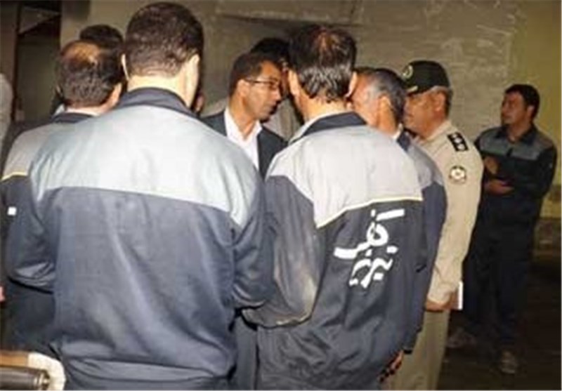 تجمع کارگران تبریزکف در مقابل استانداری آذربایجان شرقی