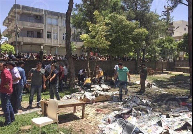 30کشته در اثر وقوع انفجار در شهر مرزی سوروچ ترکیه