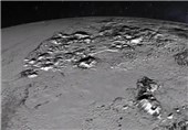 NASA Probe Finds Second Mountain Range in Pluto&apos;s &apos;Heart&apos;