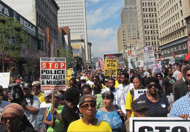 تظاهرات مردم نیوجرسی علیه رفتار نژادپرستانه پلیس آمریکا + عکس