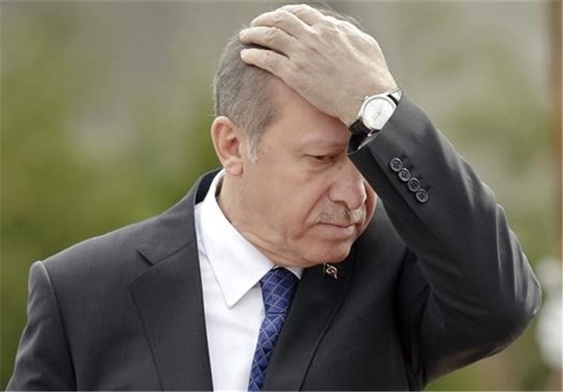 «فایننشیال تایمز» : اردوغان یقود ترکیا الى فوضى