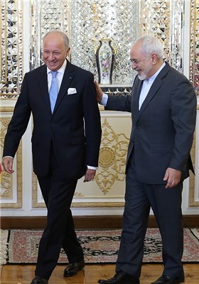 Iran’s Zarif Meets French FM Fabius in Tehran