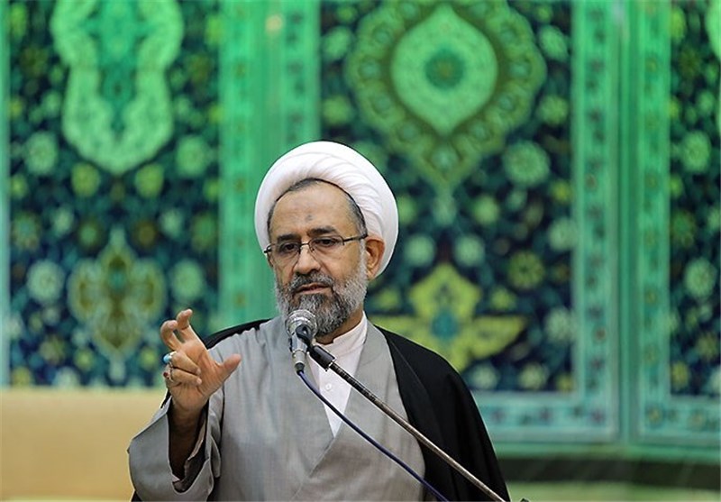 مصلحی در کرمان: دشمن در نفوذ به دنبال تاثیرگذاری بر تصمیمات مسئولان است/ مهم ترین مسئله کشور مشکلات اقتصادی است