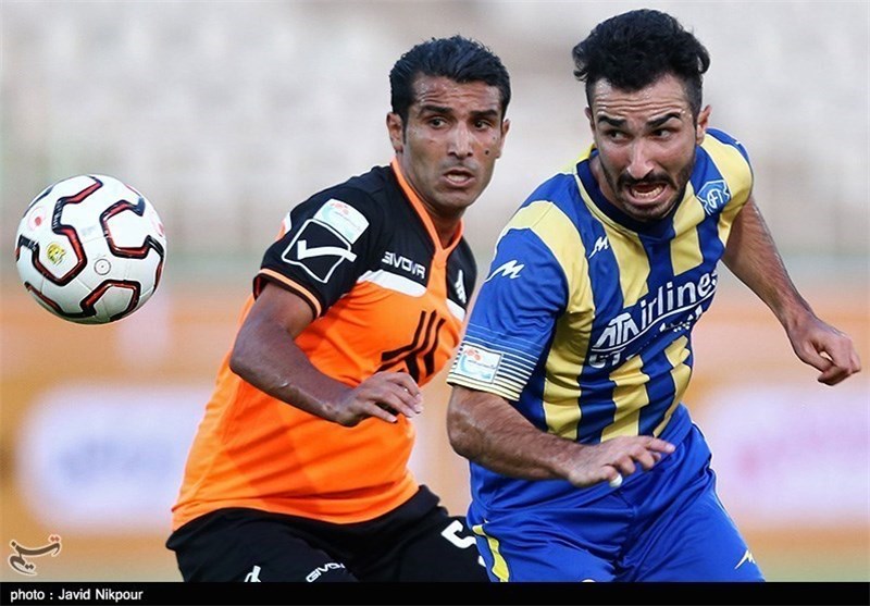 گودرزی گل تساوی گسترش فولاد را برابر صبا به ثمر رساند