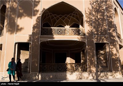 Tourists Visit Iranian Central City of Yazd