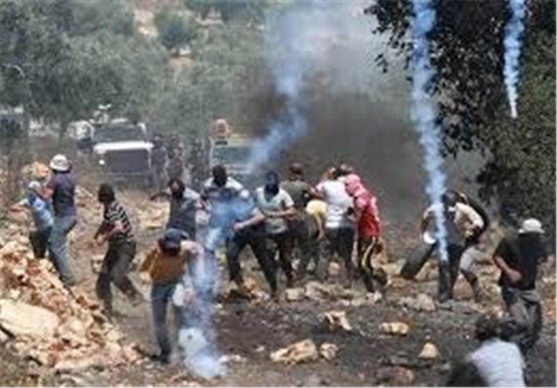 الفلسطینیون یتصدون لاعتداءات قوات الإحتلال والمستوطنین فی الضفة الغربیة