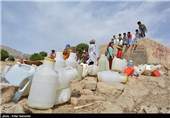 قطعی شبکه انتقال آب اصفهان به اردستان/ آب‌رسانی سیار به روستاهای اردستان آغاز شد