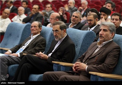 Hundreds of Muslim Doctors Attend Int’l Conference in Tehran