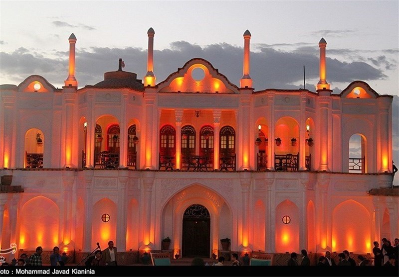 Fath Abad Garden: One of the Most Beautiful Gardens in Iran