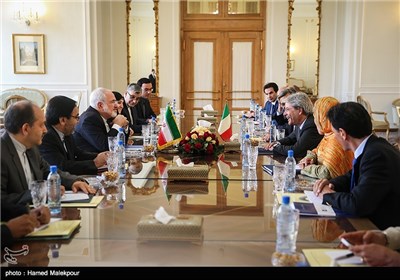 Iranian, Italian Foreign Ministers Hold Meeting in Tehran