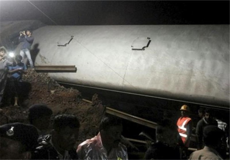 مقتل 70 شخصا على الأقل فی تصادم قطارین شرق الهند