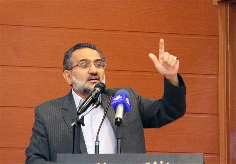 حسینی: رسانه‌ها برای رساندن پیام مقام معظم رهبری به گوش جهانیان تلاش کنند