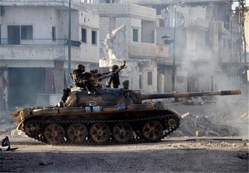 استمرار المعارک بین الجیش السوری و &quot;داعش&quot; على أطراف بلدة &quot;القریتین&quot; بریف حمص
