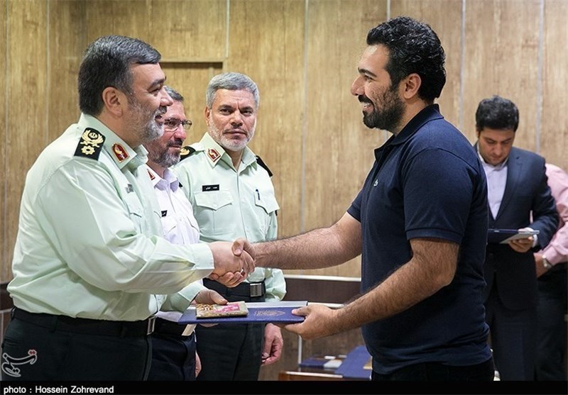 خبرنگار تسنیم رتبه برتر جشنواره رسانه و نیروی انتظامی را کسب کرد