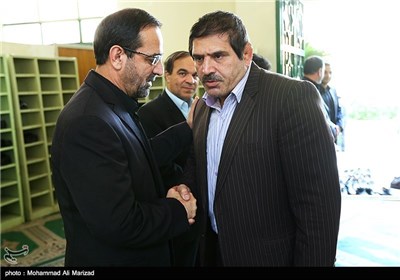 عباس جدیدی عضور شورای شهر تهران در مراسم ختم والده محمد عباسی وزیر ورزش سابق