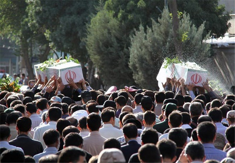 پیکر 2 تن دیگر از جان‌باختگان فاجعه منا در بروجرد تشییع شد