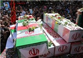 مراسم تشییع پیکر مطهر 6 شهید دوران دفاع مقدس در اصفهان آغاز شد