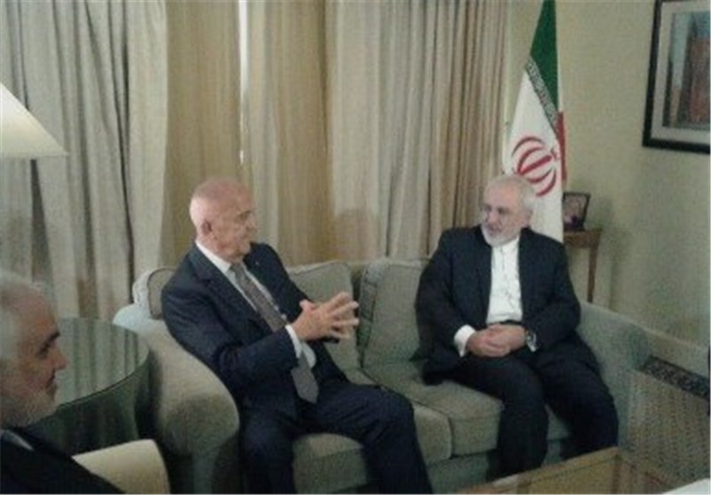 ظریف در دیدار با وزیر دفاع لبنان درباره تحولات منطقه رایزنی کرد