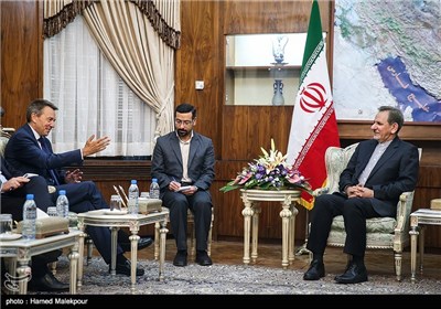 Iran’s First VP Hold Meeting with ICRC Chief in Tehran 