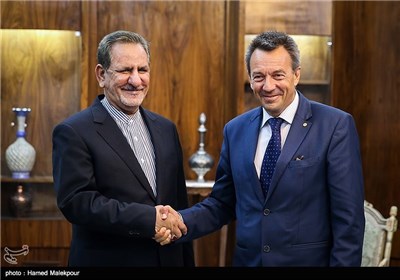 Iran’s First VP Hold Meeting with ICRC Chief in Tehran 