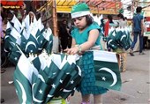 آمادگی پاکستانی‌ها برای جشن‌های روز استقلال در قاب تصویر